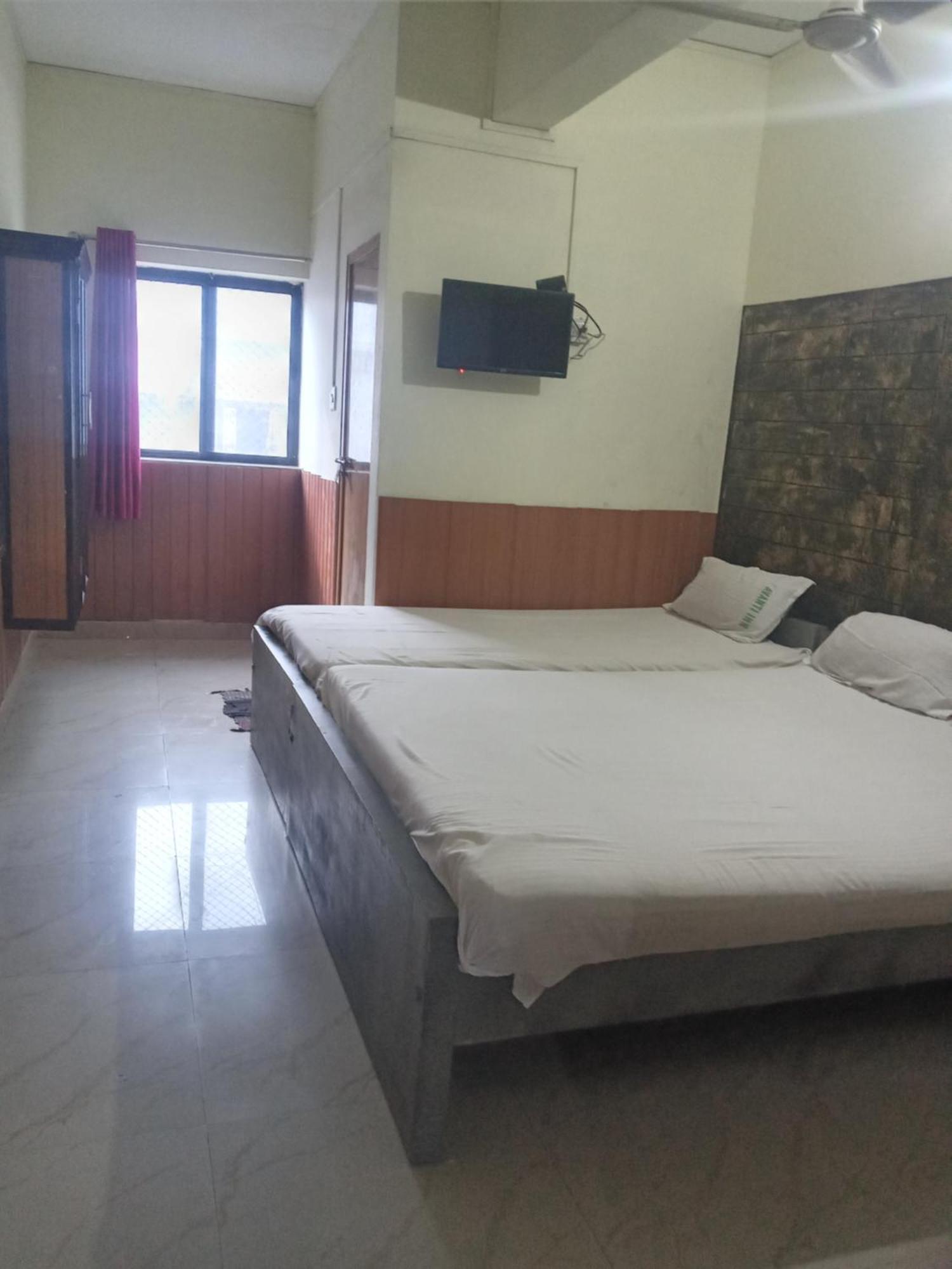 Avanti Inn กูรูวาเยอร์ ภายนอก รูปภาพ