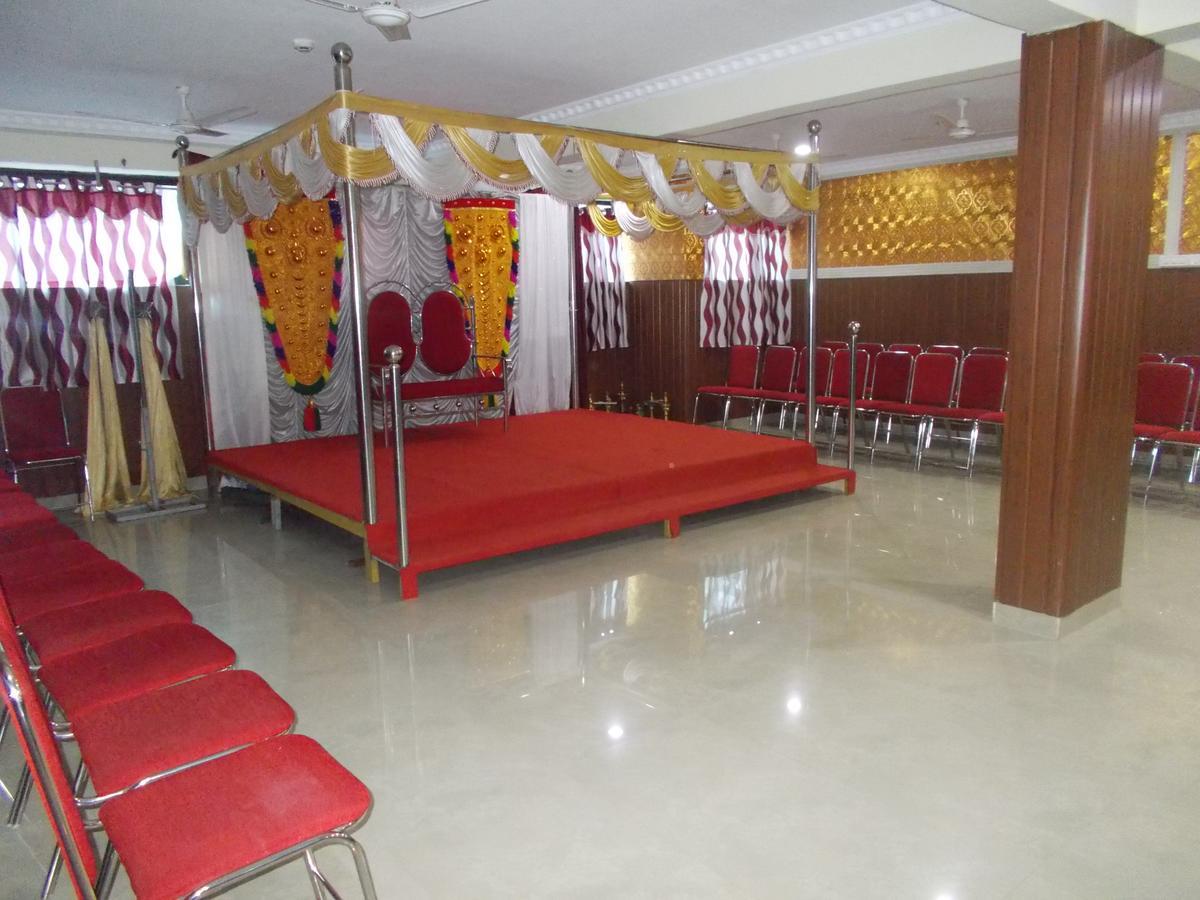 Avanti Inn กูรูวาเยอร์ ภายนอก รูปภาพ